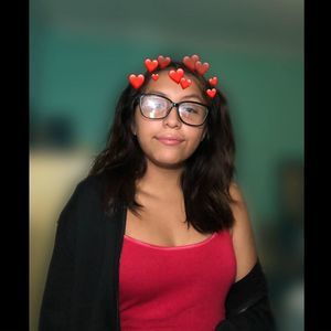 Meet your Posher, Estefania